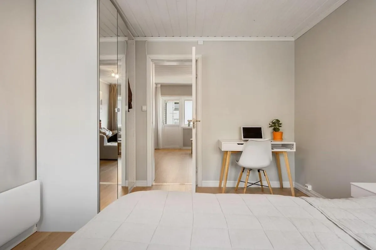 Apartment With 2 Bedrooms And Balcony Bergen Norge